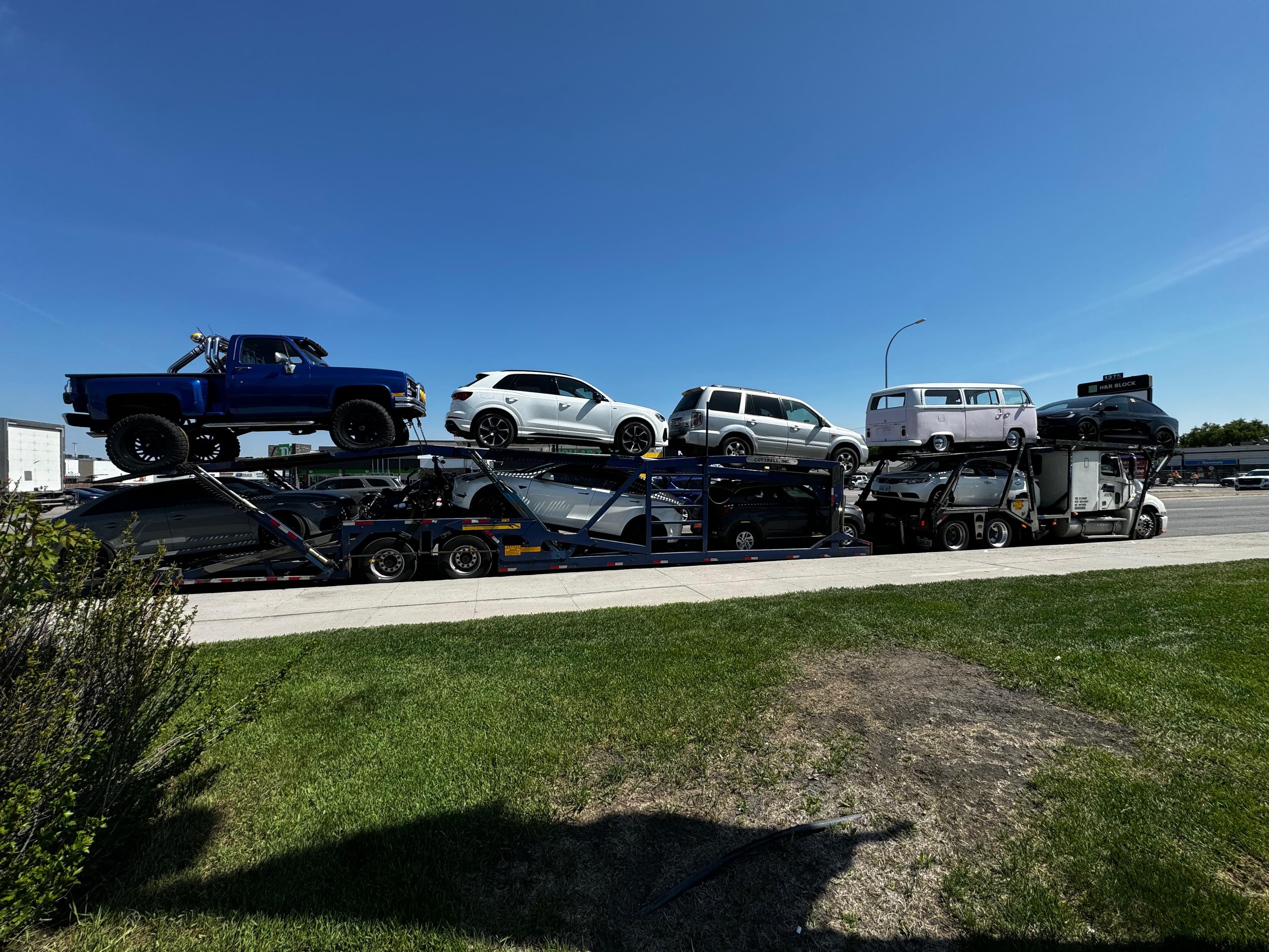 Shipping Lifted or Modified Trucks Across Canada — Prairie Auto Transport